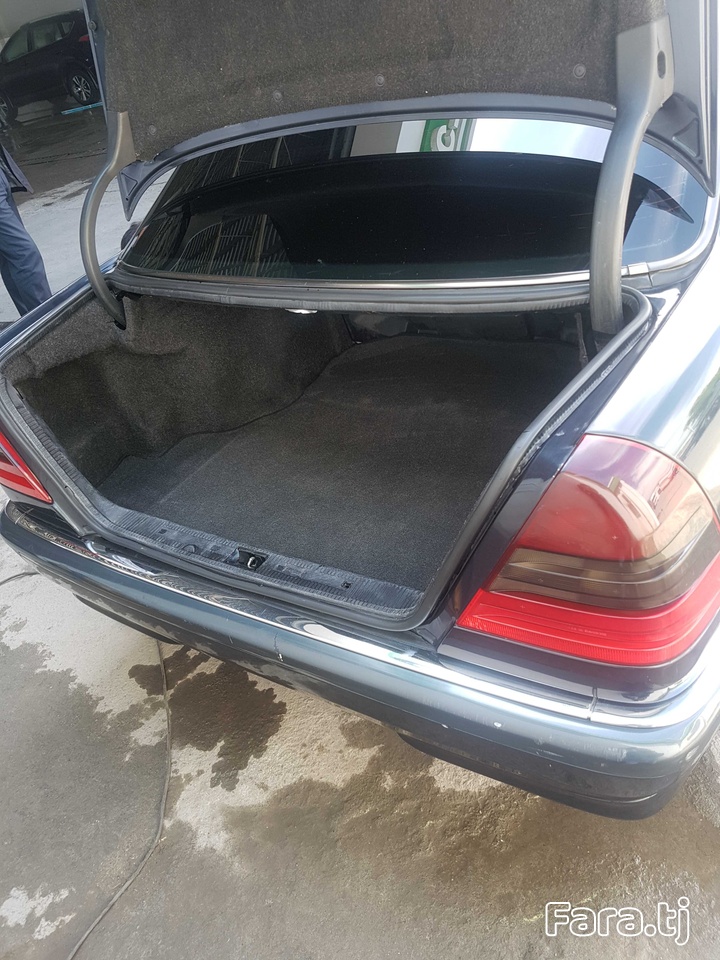 Mercedes-benz C class, 2000 (4) Mercedes-benz C class, 2000 (4)
