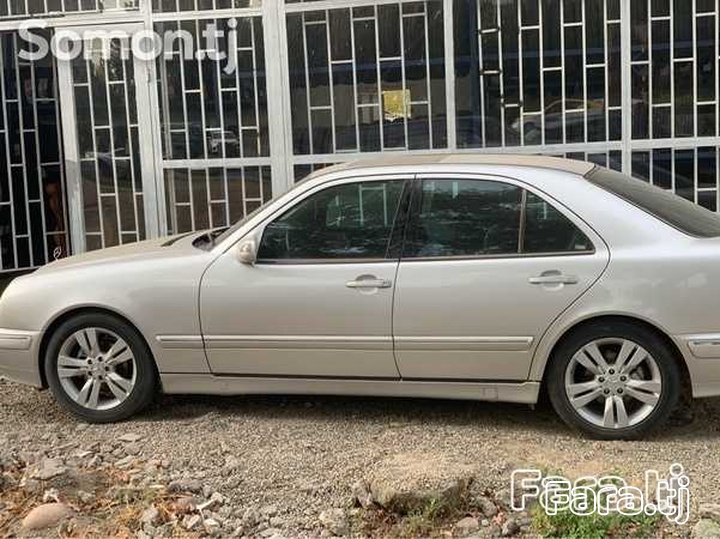 Mercedes-benz E class, 1998 (2) Mercedes-benz E class, 1998 (2)