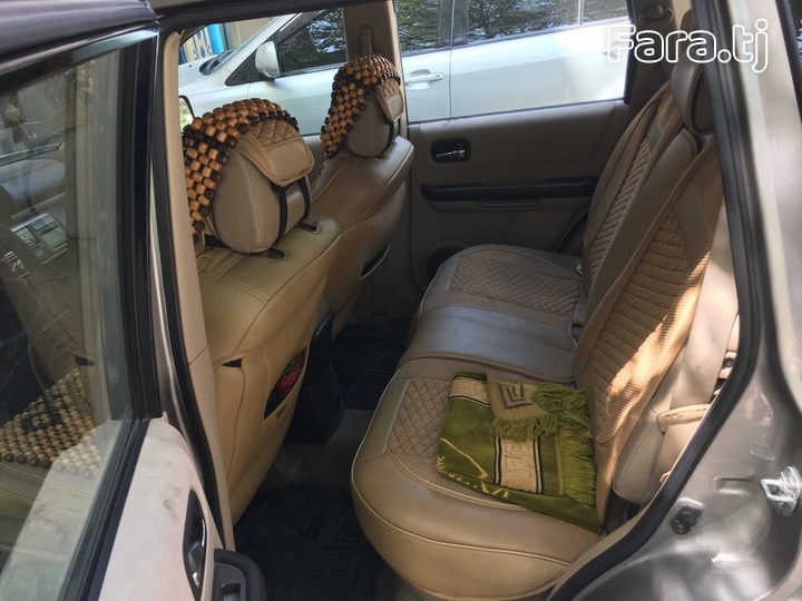 Nissan X-Trail, 2002 (4) Nissan X-Trail, 2002 (4)