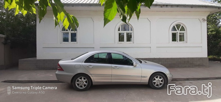 Mercedes-benz C class, 2004 (4) Mercedes-benz C class, 2004 (4)