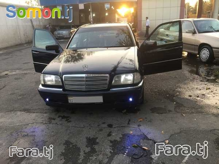 Mercedes-benz C class, 1999 (4) Mercedes-benz C class, 1999 (4)
