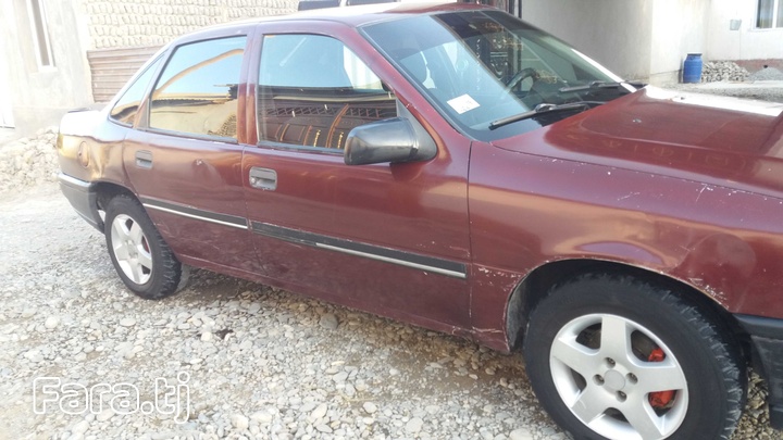 Opel Vectra А, 1992 (3) Opel Vectra А, 1992 (3)