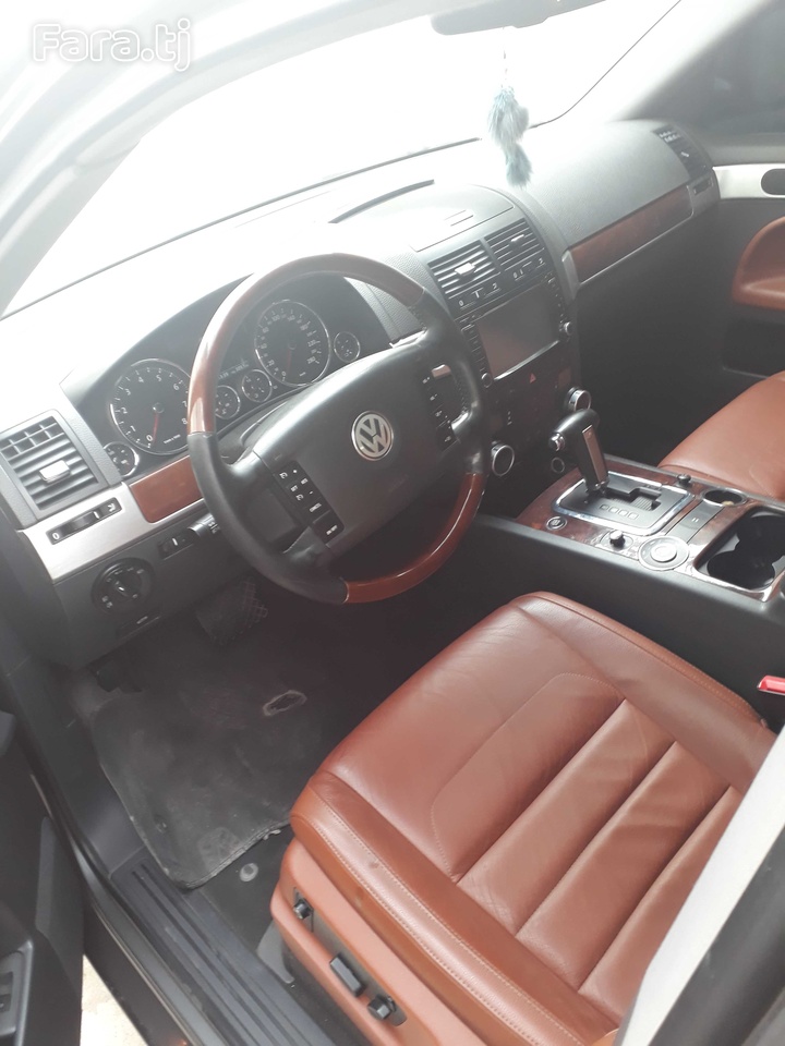 Volkswagen Touareg, 2010 г. Volkswagen Touareg, 2010 г.