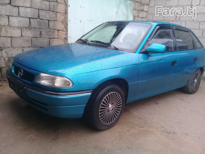 Opel Astra, 1995 г. Opel Astra, 1995 г.