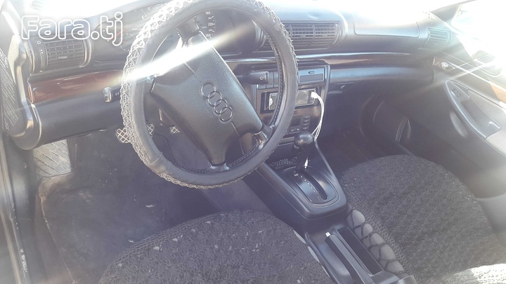 Audi A4, 1995 г (1) Audi A4, 1995 г (1)