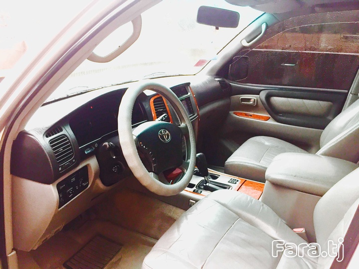 Toyota Land Cruiser, 2004 г (2) Toyota Land Cruiser, 2004 г (2)