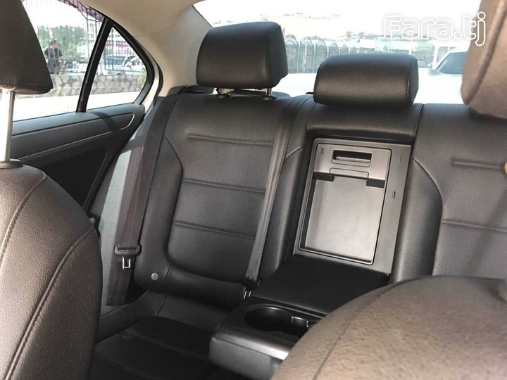 Volkswagen Jetta, 2011 (6) Volkswagen Jetta, 2011 (6)