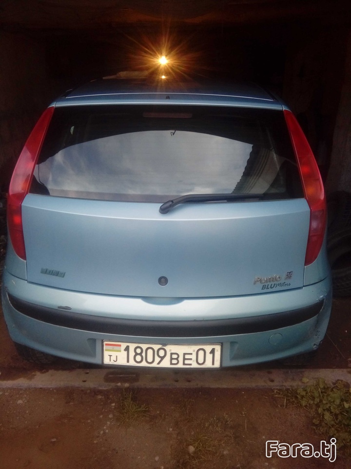 Fiat Punto, 2000 г. Fiat Punto, 2000 г.