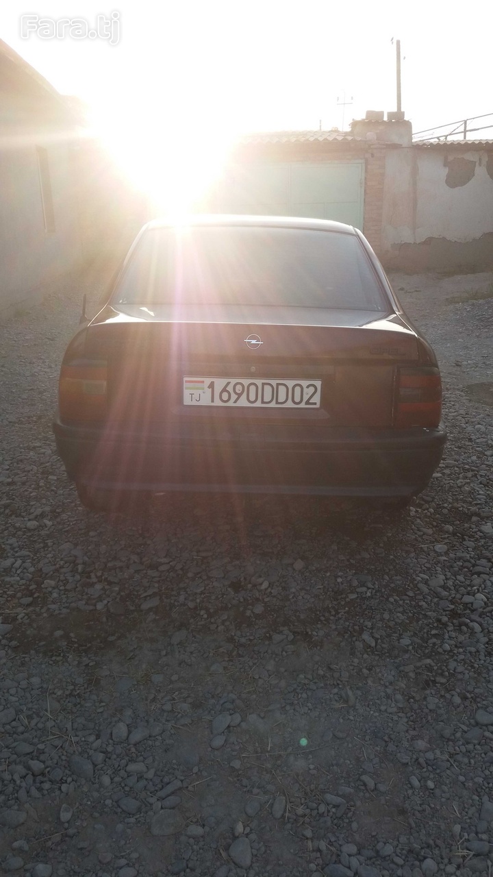 Opel Vectra А, 1992 (1) Opel Vectra А, 1992 (1)