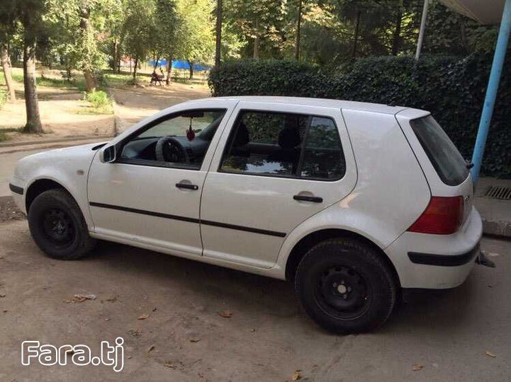 Volkswagen Golf, 1998 г Volkswagen Golf, 1998 г